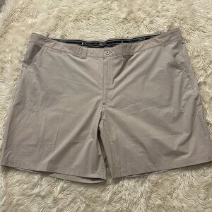 Johnnie-O Shorts Size 56